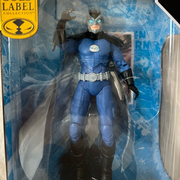 DC Multiverse Owlman gold label collectible figure - Picture 2 of 5